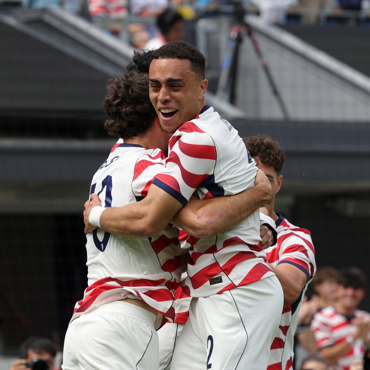 USMNT's tweet photo. TURN US UP. https://t.co/Nhbgn0nmBE