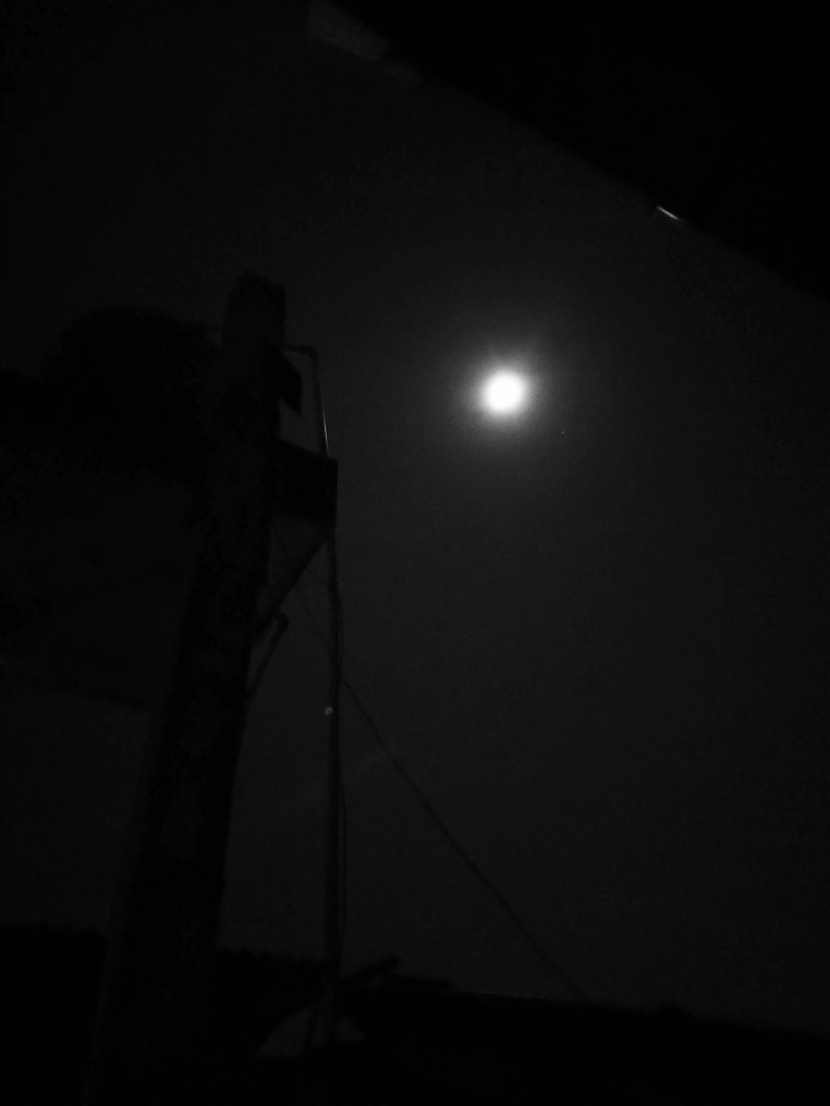 dekapizz's tweet photo. beautiful full moon 0x1Eb55169C045DD91ac47A0C3aF2FB1df93064444 https://t.co/fdUZsGBZzt