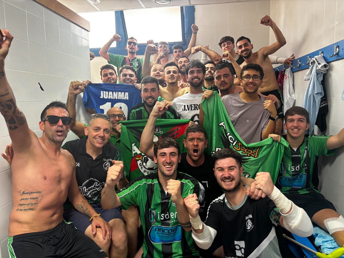 Futsalsur's tweet photo. 👏 Tres clubes ilustres de la cuarta categoría nacional regresan
🟢 El G17Tercera da la bienvenida a; 
@CDVillalbaFS
@FutsalAguilas
@ApagayVamonosFS https://t.co/qjNuef1c0q