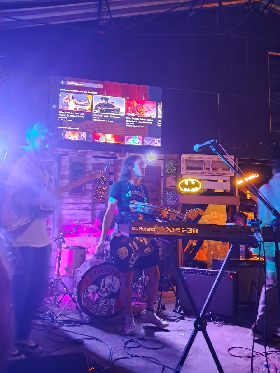 faggiestbutch's tweet photo. show do chococorn e do escadacima https://t.co/2yFCGCucvE