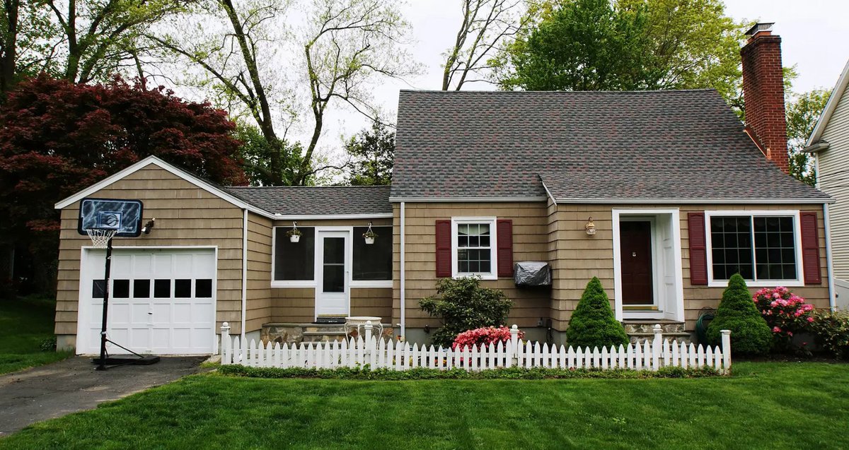 SignatureExt's tweet photo. Our team is committed to delivering exceptional craftsmanship on every project.
We take pride in the skill, care, and professionalism behind each installation.

See more of our work at https://t.co/7Aqlw2ae8t  

#signatureexteriors #craftsmanship #exteriorrenovation https://t.co/YhV9iJMNGc