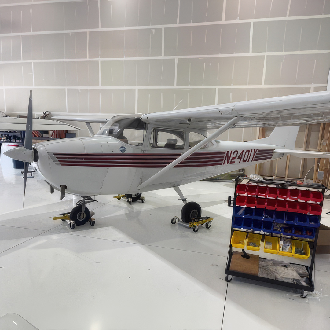 Controller's tweet photo. 1962 CESSNA 172 SKYHAWK

More info: 🔗 https://t.co/LrDNjrf5ky

🛩️ Continental O-300D | 400 SMOH

🕰️ 4,300 TT | Fresh Annual | Complete Logs

✅ Full Dynon SkyView HDX Suite | Synthetic Vision | Highway-In-The-Sky | WAAS | ADS-B | Traffic | Terrain Awareness

✨ IFR Equipped https://t.co/Dx5sLHK5Gd