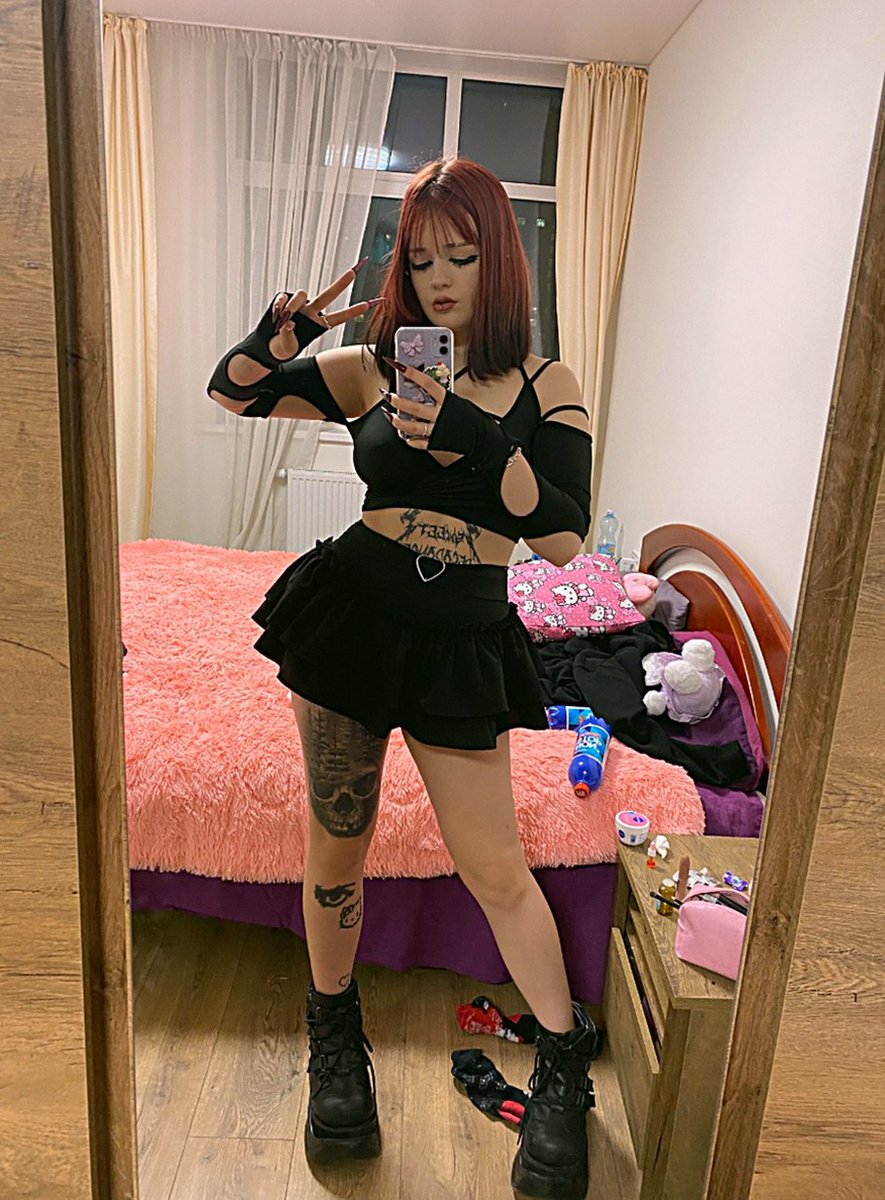 pixieeer0 tweet picture
