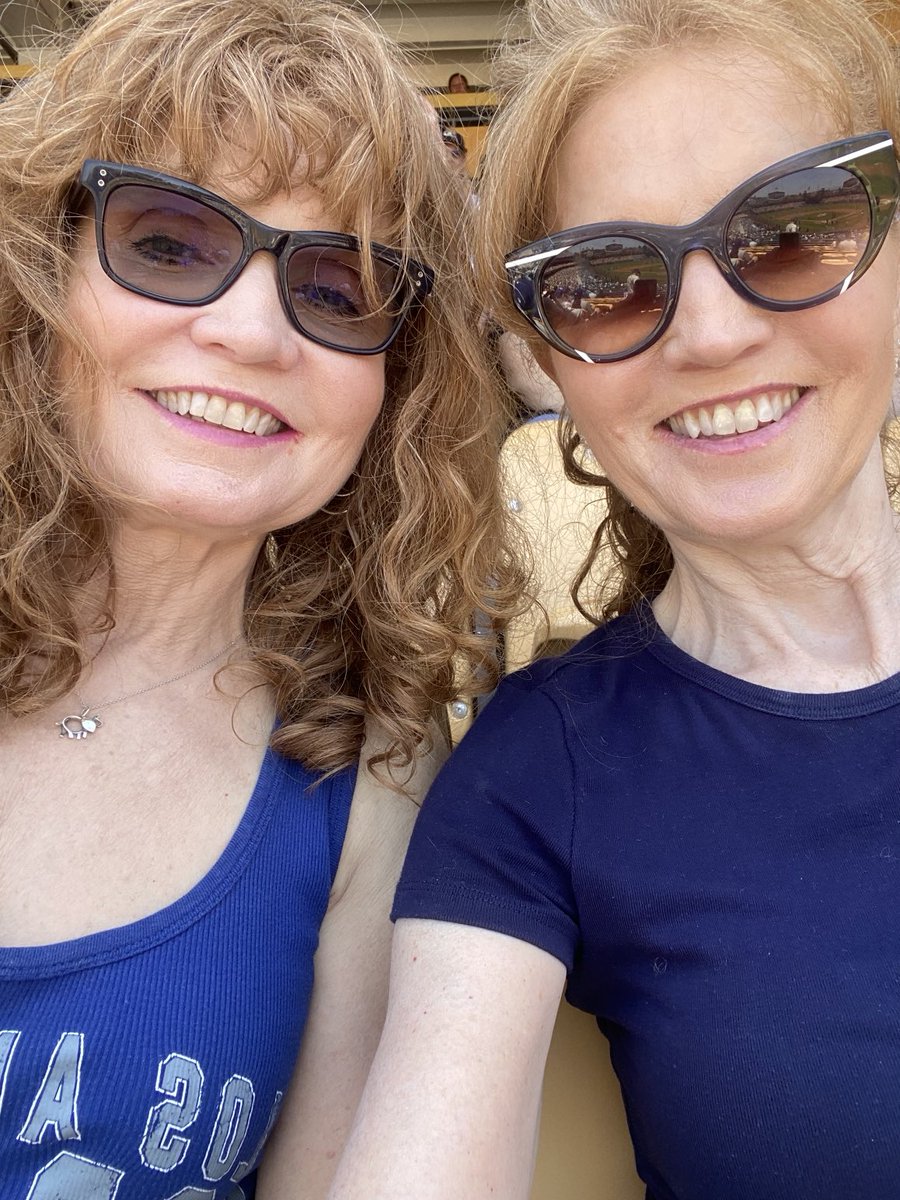 DodgerFanWeekly's tweet photo. It’s a beautiful day for a ball game! 🎼🎶

We’re at the Ravine to see Yamamoto pitch what we hope will be a gem to win the series. 💙⚾️ Let’s go #Dodgers 👏🏼👏🏼 👏🏼👏🏼👏🏼 https://t.co/bnJHvxbGbz