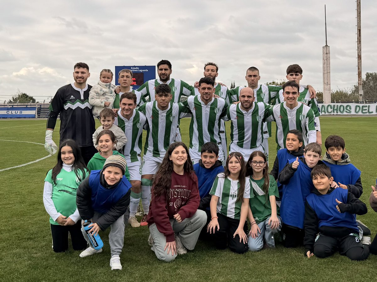 universal1910's tweet photo. ¡𝐆𝐚𝐧𝐨́ 𝐔𝐧𝐢𝐯𝐞𝐫𝐬𝐚𝐥!

📌 Universal 7 - Uruguayo 0

⚽️ Pedro Vico x3, Diego Torres x2, Mathías Rodríguez y Lázaro Yanes.

𝙈𝙚𝙯𝙘𝙡𝙖 𝙙𝙚 𝙜𝙪𝙖𝙥𝙚𝙯𝙖 𝙮 𝙘𝙖𝙡𝙞𝙙𝙖𝙙 https://t.co/qVFwB77Yog