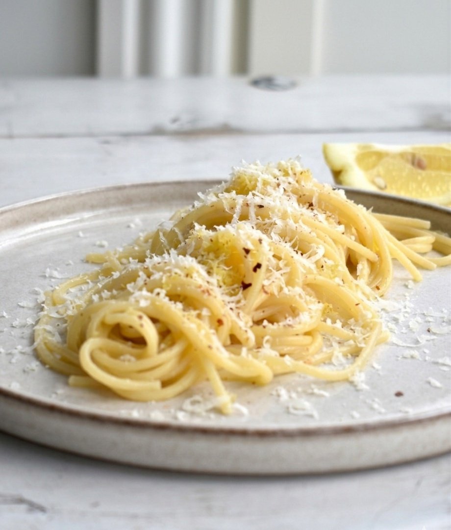 queenspasta's tweet photo. Spaghetti al Limone — the perfect Sunday reset pasta 🍋✨

Bright, fresh, and simple, made with garlic, parmesan, and a squeeze of lemon to ease you into the new week ahead.

The Pastabilities are endless!™

#queenspasta #sundaycooking #torontofoodie #madeinontario https://t.co/gORXRZticC