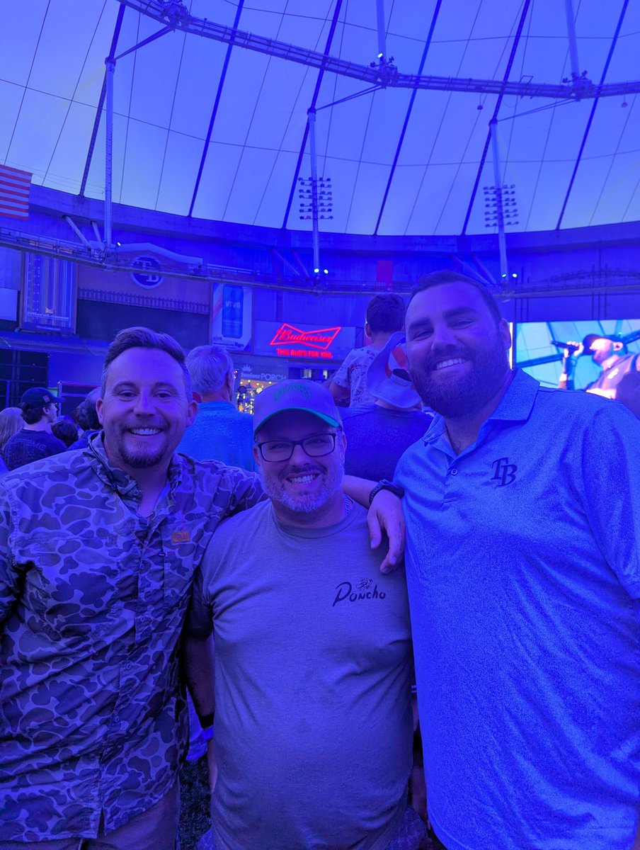 mark_mrocz's tweet photo. Got Rowdy last night at the Rays game with post game concert @coleswindell https://t.co/jr8sC55ZXx