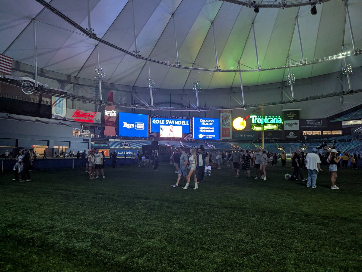 mark_mrocz's tweet photo. Got Rowdy last night at the Rays game with post game concert @coleswindell https://t.co/jr8sC55ZXx
