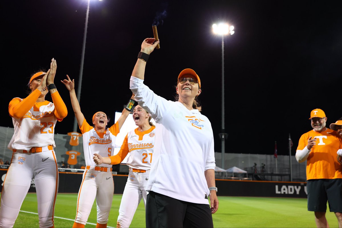 WVLTSports's tweet photo. “good game” https://t.co/3rXZM6Ww2r