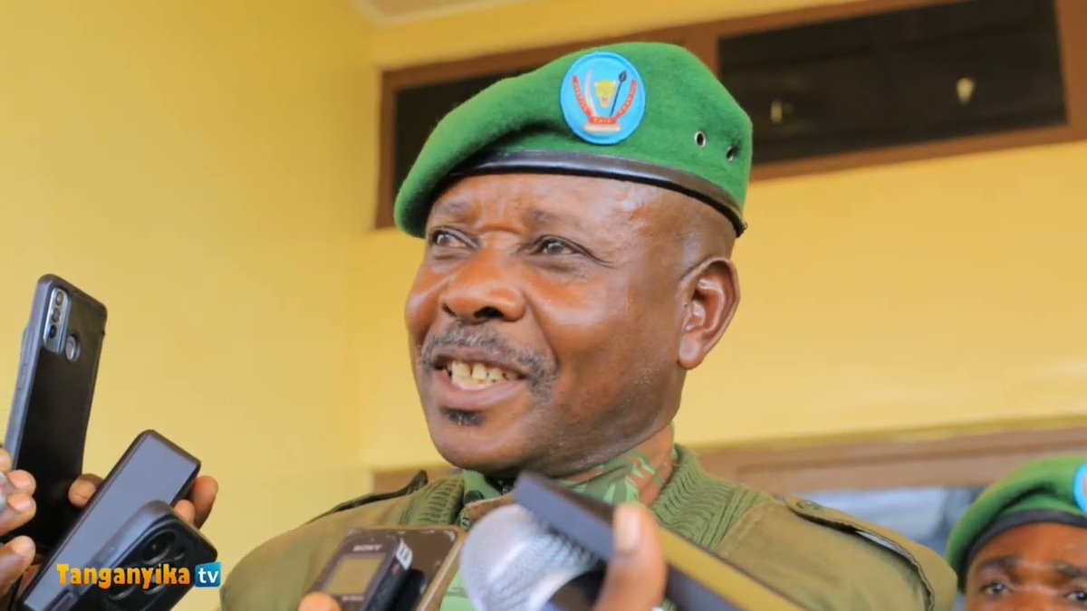 MugishaHV's tweet photo. #UPDATES: Amakuru dukesha @MeckyKayiranga yemeza ko Gen #Yakutumba yarashwe kandi arwari mu bitaro bya TANGANYIKA CARE mu Burundi, Gen #Mutayomba yamaze kugezwa Kinshasa kandi ategerejwe kubagwa kuko isasu yarashwe mu gituza ritaramuvamo. Follow @MugishaHV https://t.co/2y7QzVjxkS