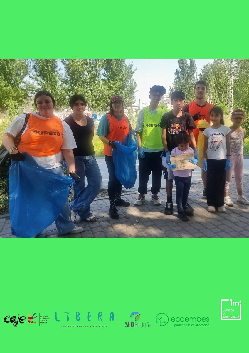 colectivocaje's tweet photo. Todas las personas CAJERAS junto a miles de voluntarios en 813 puntos del país realizamos la campaña 1m2 contra la basuraleza.
Estuvimos en el Arroyo Camarmilla al unirse al Río Henares, junto al Antiquarium,donde la recogida nos dejó sorprendentes imágenes de abandono y suciedad https://t.co/JHzoCUHsfq