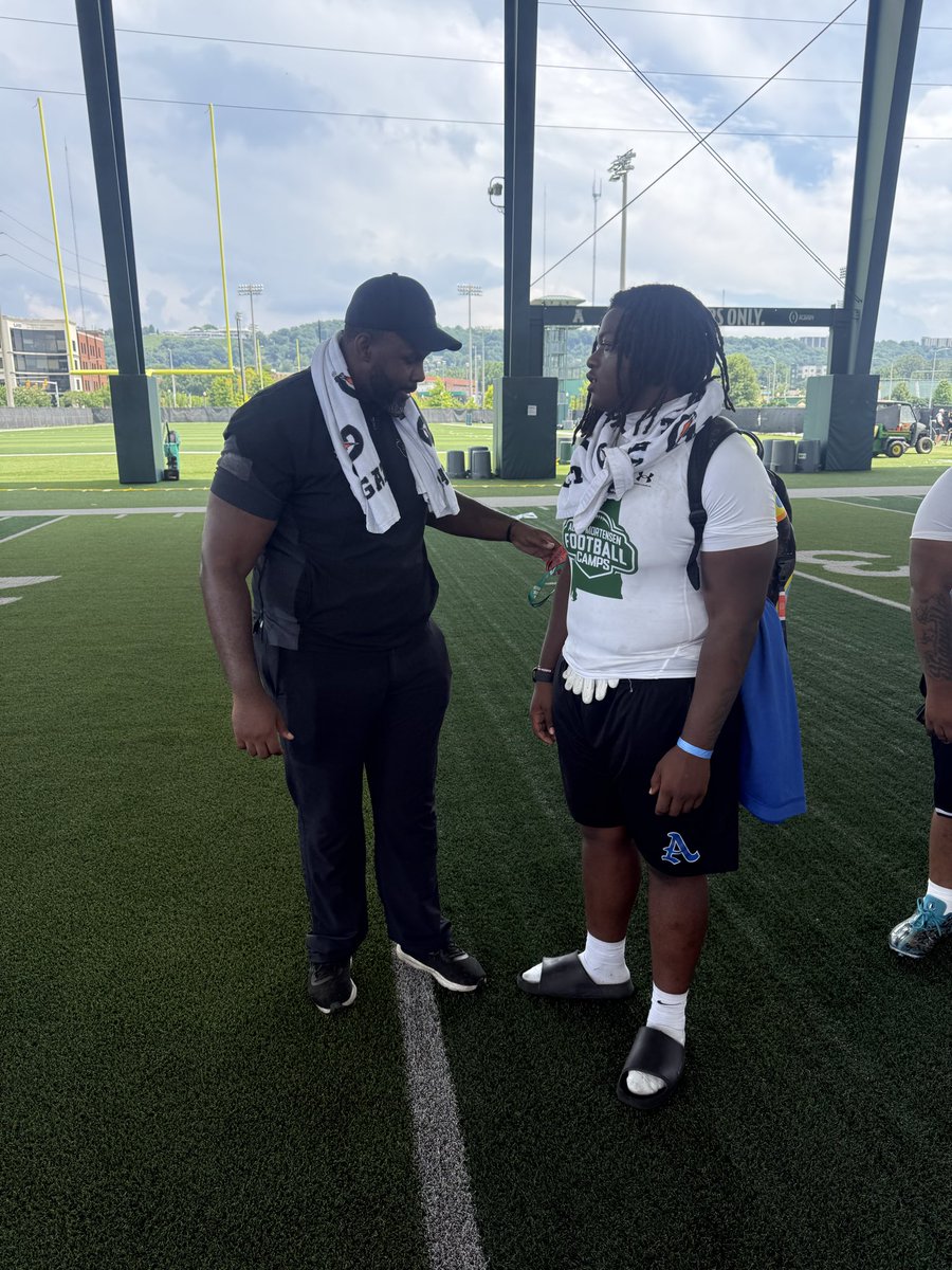 datkidisaiah56's tweet photo. Had an amazing day at @UAB_FB mega camp today looking forward to being back !!
#AGTG✝️ @CoachMMcCants 🚨. @keithetheredge1 @AHSALFBRECRUIT @HallTechSports1 @oanewspreps @On3 @247recruiting https://t.co/wisCYZdDUD