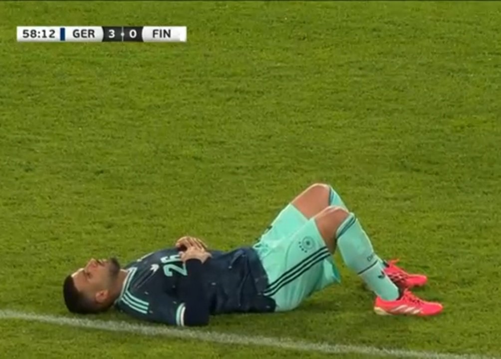 iMiaSanMia's tweet photo. Undav is off with what appears to be a thigh issue. Beier replaces him https://t.co/Lyq4dt4eGi