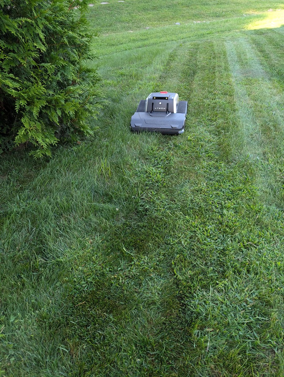 CSUDavid's tweet photo. @rhensing My robot mower does not have lidar. Vision and RTK GPS only, and it works great. https://t.co/Q3YjNC96yo