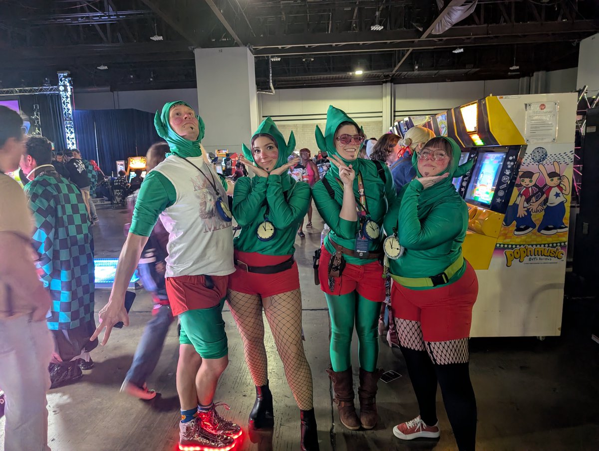 Jerryle3's tweet photo. It was a week ago but here are the Sunday pics from Momocon 1/2 
#Momocon https://t.co/ilJqvS264o