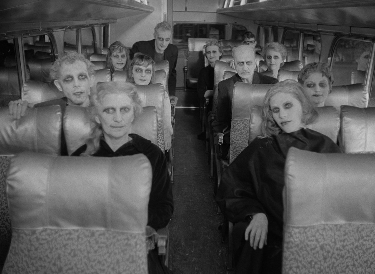 GordoMiraPelis's tweet photo. No se bien que acabo de ver, pero estoy 100% seguro de que era la película favorita de David Lynch. https://t.co/kUJYZJZkSA