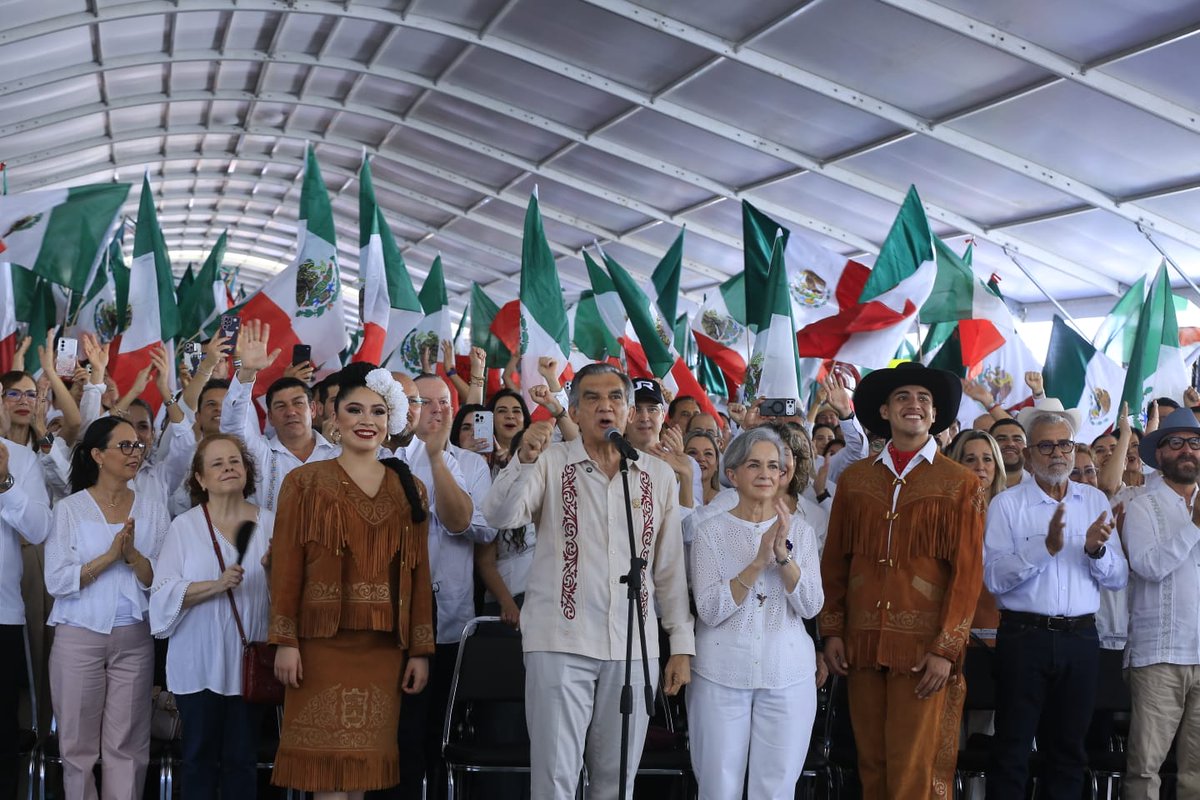 El_ReporteroMX's tweet photo. «La Presidenta CSP, cuenta con el pueblo de Tamaulipas»: Américo https://t.co/G9TtbGa3o2 @Claudiashein  @Dr_AVillarreal  @PartidoMorenaMx https://t.co/vYtR9AasCC
