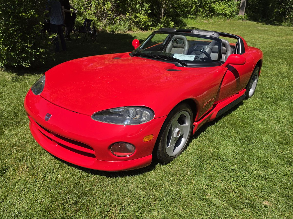 KarlKristo's tweet photo. Car Show Sunday (well it was Saturday but who's counting) 

Was a great 45th Festival of Cars
Sponsored by the Rochester (MI) Lions Club.

1904 Oldsmobile
1934 Dodge Cabriolet
1936 Ford Cabriolet
1994 Dodge Viper

#ClassicCars #WoodwardDreamCruise
#45thFestivalofCars https://t.co/HcEGZ1c0b7