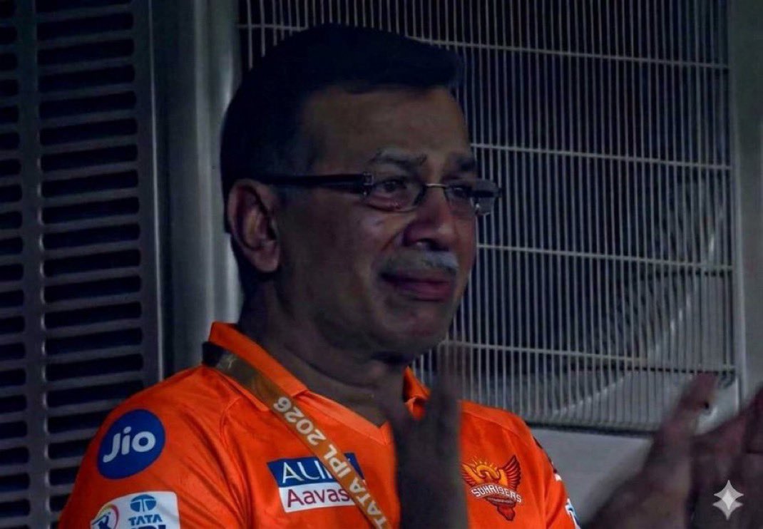 WaltierVenom's tweet photo. IPL Starting 

Everyone used to call MI as chokers until 2013 

Then it passed on to RCB as chokers until 2025 

Now we are official chokers @SunRisers https://t.co/m5chgeeMOE