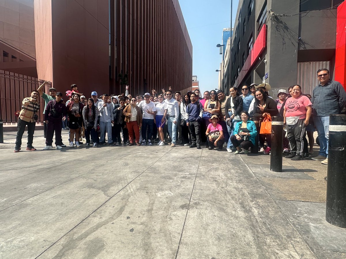 elidiazcha's tweet photo. Desde el Monumento a la Revolución, acompañamos a nuestra presidenta, la Dra. Claudia Sheinbaum, reafirmando el compromiso de seguir trabajando por un México con más bienestar, más seguridad y más justicia para todas y todos.

#ClaudiaDaResultados https://t.co/cdtpqDU3Wa