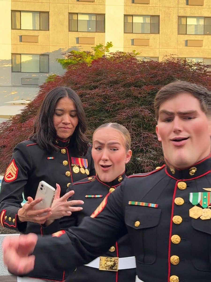 janetoch1's tweet photo. LONG LIVE THE UNITED STATES AND SUCCESS TO THE MARINES 🦅🇺🇸 https://t.co/QtA4oI8yTo