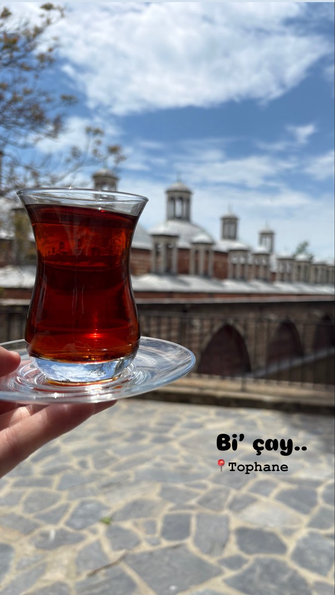 EmineBattal's tweet photo. İstanbul’dan çay hatıraları 🙂 https://t.co/Yl6FhsXa0k