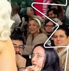 everscarsalive's tweet photo. o sorriso de quem não tem medo de demonstrar que é de esquerda https://t.co/lLK8vGhMpC