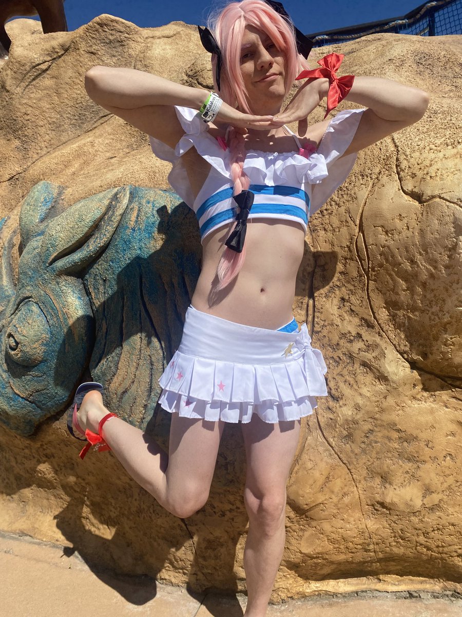 jonnisimp's tweet photo. Colossalcon prime was a fun time https://t.co/XapVbrJZ6F