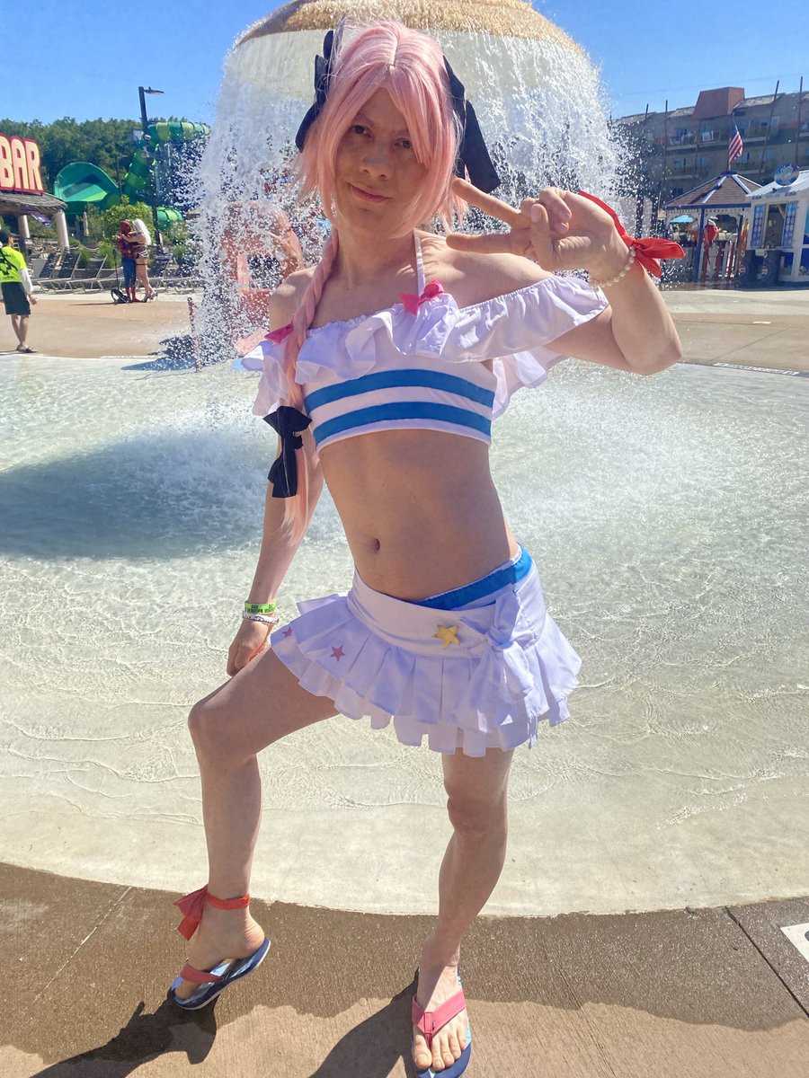 jonnisimp's tweet photo. Colossalcon prime was a fun time https://t.co/XapVbrJZ6F