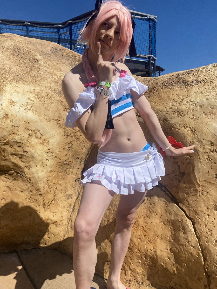jonnisimp's tweet photo. Colossalcon prime was a fun time https://t.co/XapVbrJZ6F