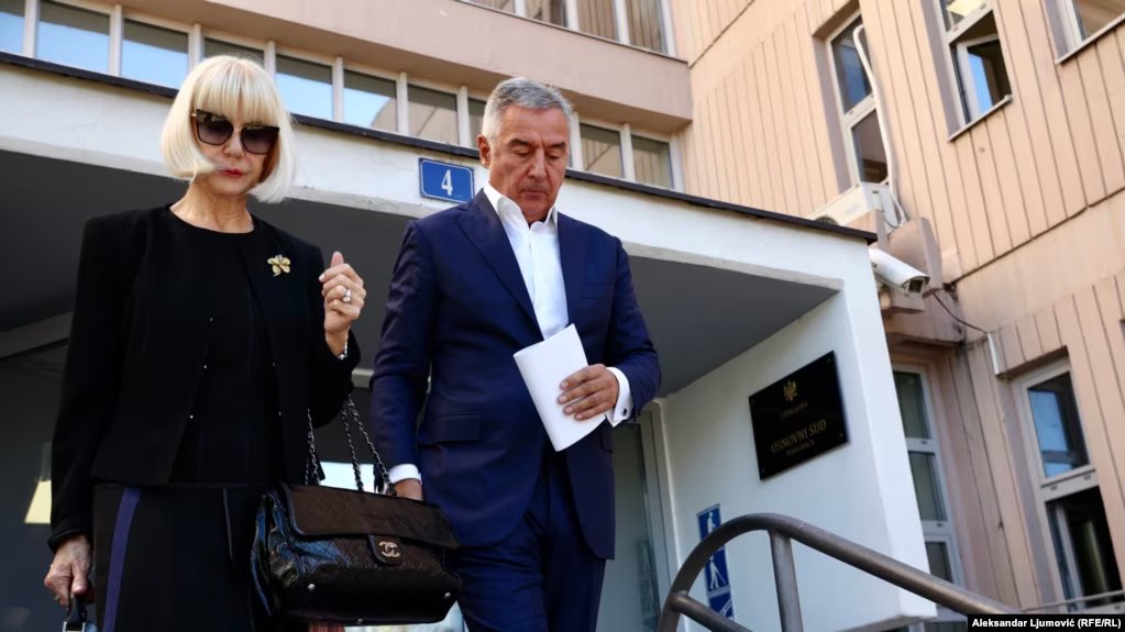 Kentaurme's tweet photo. @VjecnaSi Lijepo mu je setaliste. https://t.co/HyRL7Uoiq0