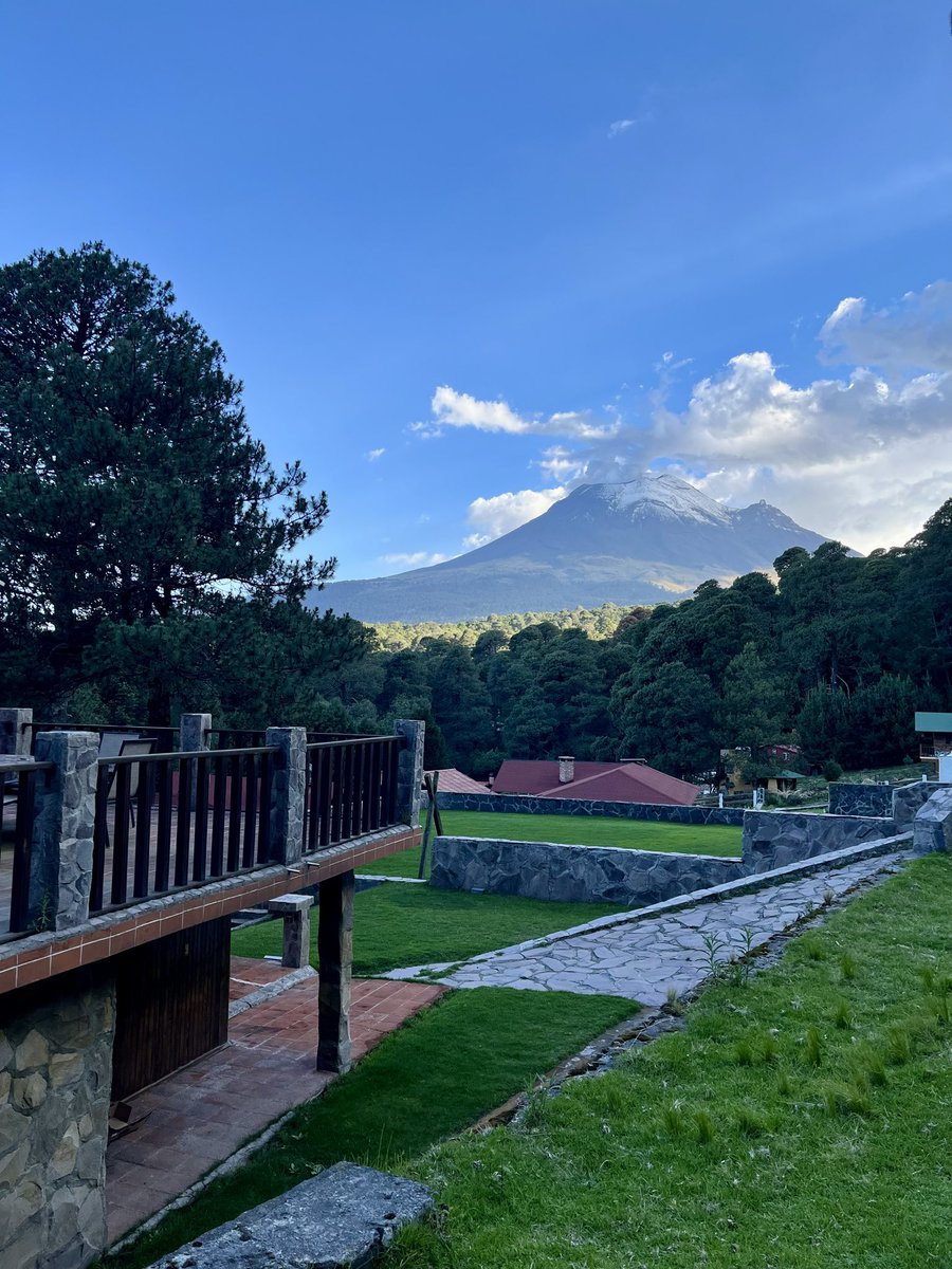 marlagaro's tweet photo. 🗻✨ https://t.co/h26GcSSGun