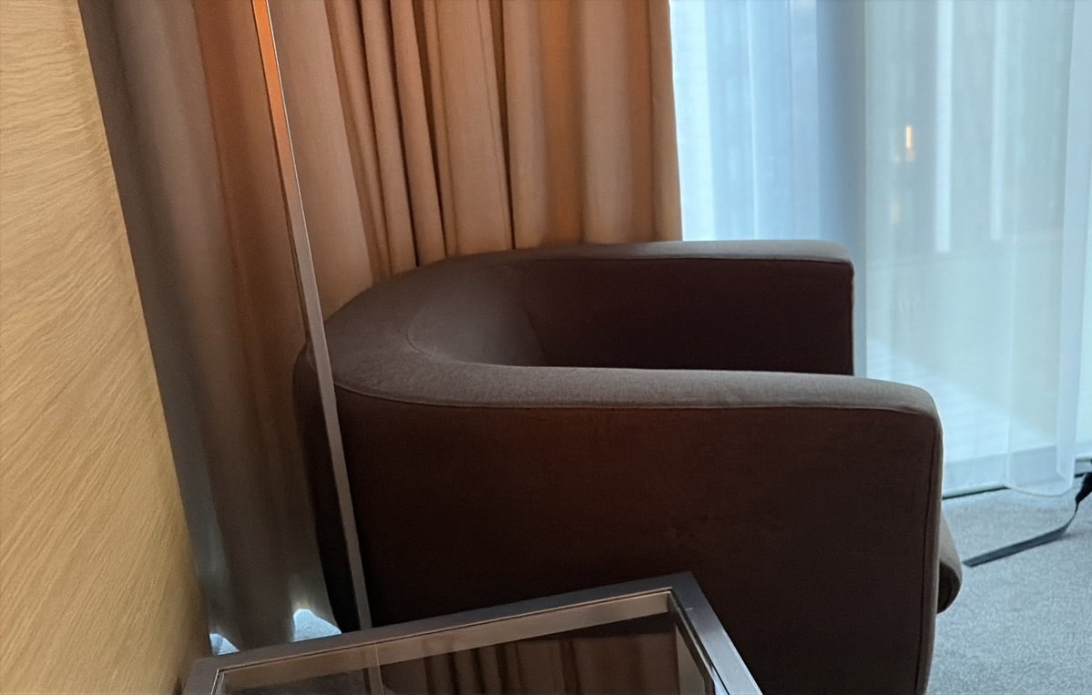 wetsuite08's tweet photo. Which rubber drone want to come drone, goon in this chair tonight @james79645499  I had hoped would be sat there

I’m in Manchester 

dm and RT https://t.co/aZyD3HPeNo