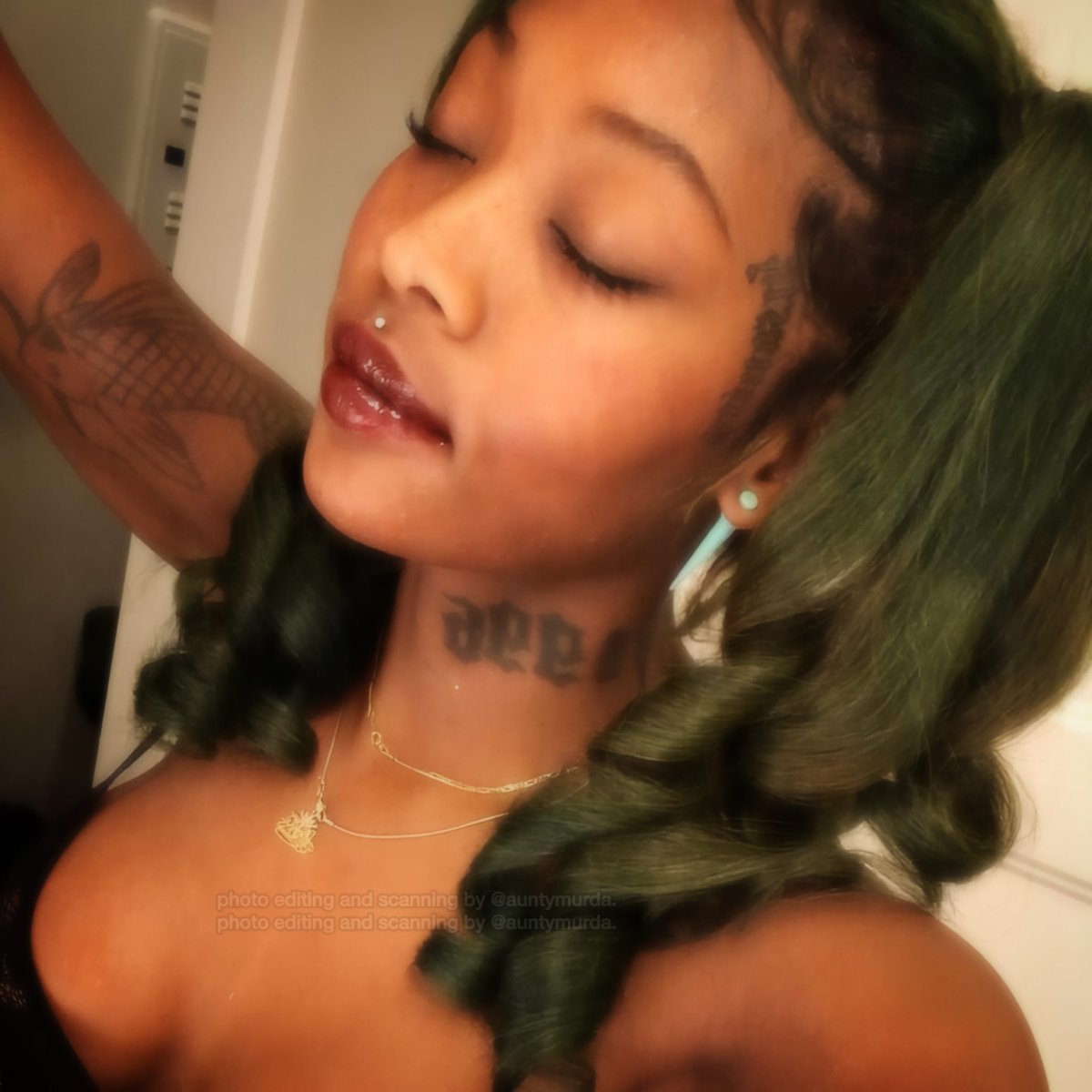 auntymurda's tweet photo. 🩰💋🍭📿 summer walker, aka galacta whore. https://t.co/m5och1GtJg