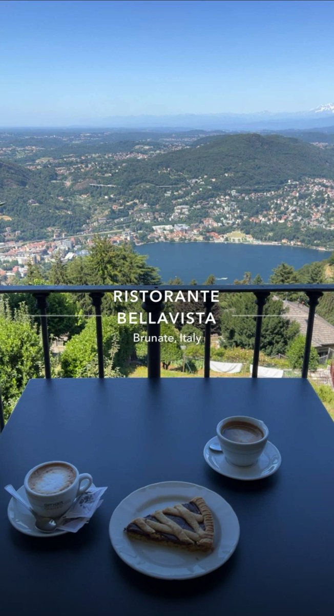 OpMiden's tweet photo. @archi_tradition Brunate, Italy https://t.co/rBNHviNMf9