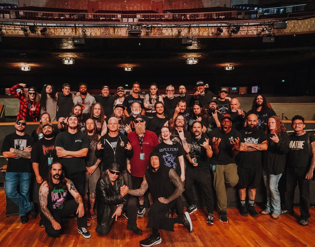 sepulturacombr's tweet photo. North America, what a ride!
Thank you for joining us night after night as we celebrated 40 years of Sepultura one last time 🤘

A huge shoutout to our friends in Exodus, Biohazard, Tribal Gaze, and our crew for making this farewell adventure even wilder!

We'll never forget this! https://t.co/K9x7UaHRD6