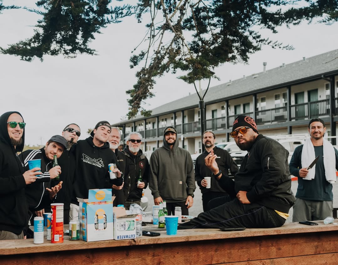 sepulturacombr's tweet photo. North America, what a ride!
Thank you for joining us night after night as we celebrated 40 years of Sepultura one last time 🤘

A huge shoutout to our friends in Exodus, Biohazard, Tribal Gaze, and our crew for making this farewell adventure even wilder!

We'll never forget this! https://t.co/K9x7UaHRD6