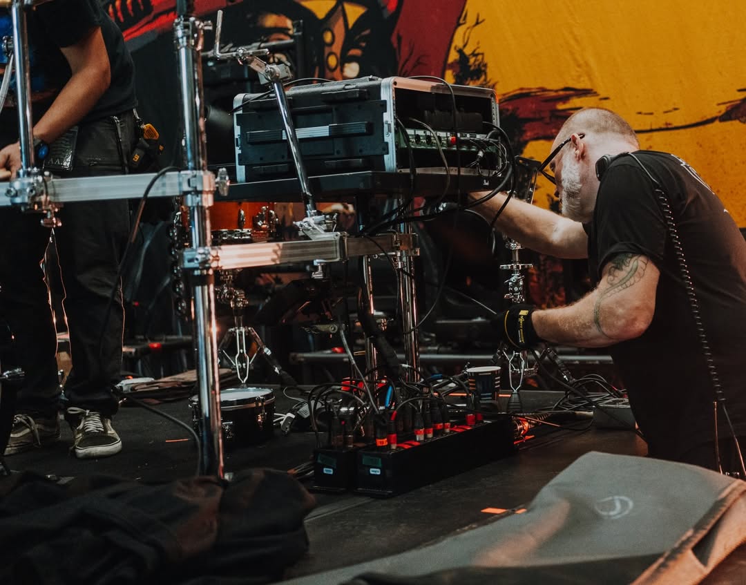 sepulturacombr's tweet photo. North America, what a ride!
Thank you for joining us night after night as we celebrated 40 years of Sepultura one last time 🤘

A huge shoutout to our friends in Exodus, Biohazard, Tribal Gaze, and our crew for making this farewell adventure even wilder!

We'll never forget this! https://t.co/K9x7UaHRD6