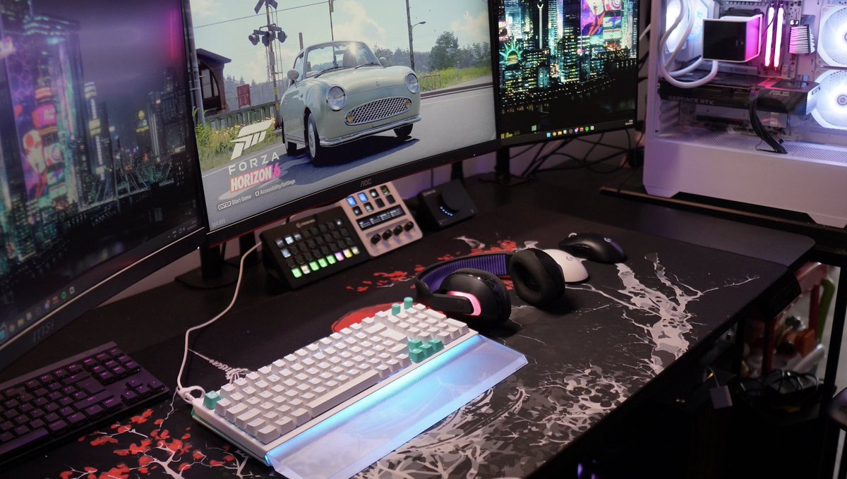 ActuallyCaramel's tweet photo. I’ve been sent the New Logitech G512 X 8k keyboard. Comes both in 75% &amp; 98%. 

The biggest thank you to @LogitechGUK 

The colour and RGB complement my setup so well! 

Using code : CARAMEL saves you up to 10% off &amp; https://t.co/xCNSXhPotK

 #gifted #logitechg512x75 #logitechg https://t.co/iHdZowyPJ2
