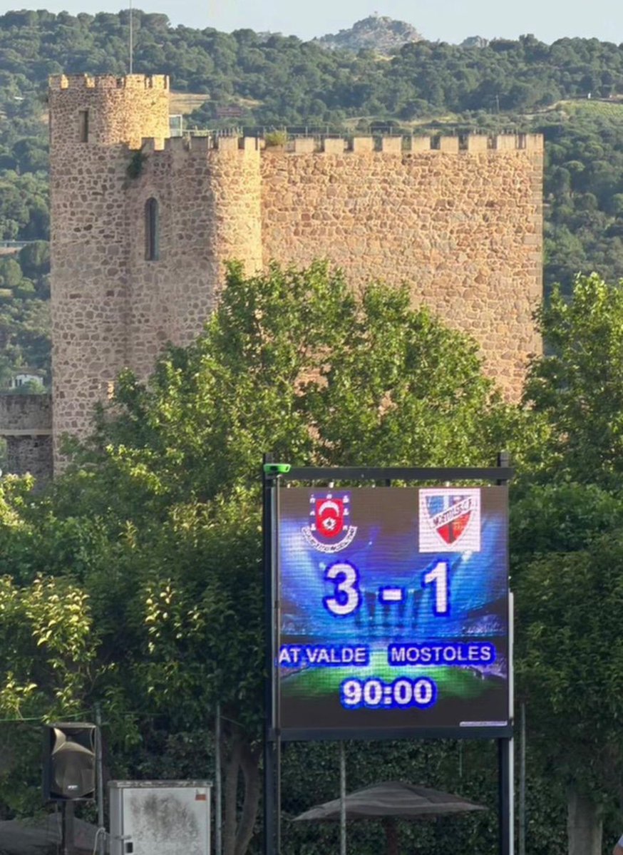 ATVALDE's tweet photo. Día para la historia de este club.

💙 SOMOS DE AUTONÓMICA 💙

Partido donde el valde se llevó los 3 puntos y certifica matemáticamente el ascenso.

AT.Valdeiglesias 3️⃣-1️⃣ @Mostoles_cf

⚽Meneses ⚽ Marco

Gracias a tod@s por el apoyo.

#Forzavalde
#somosdeautonomica https://t.co/oqaSfL84hD