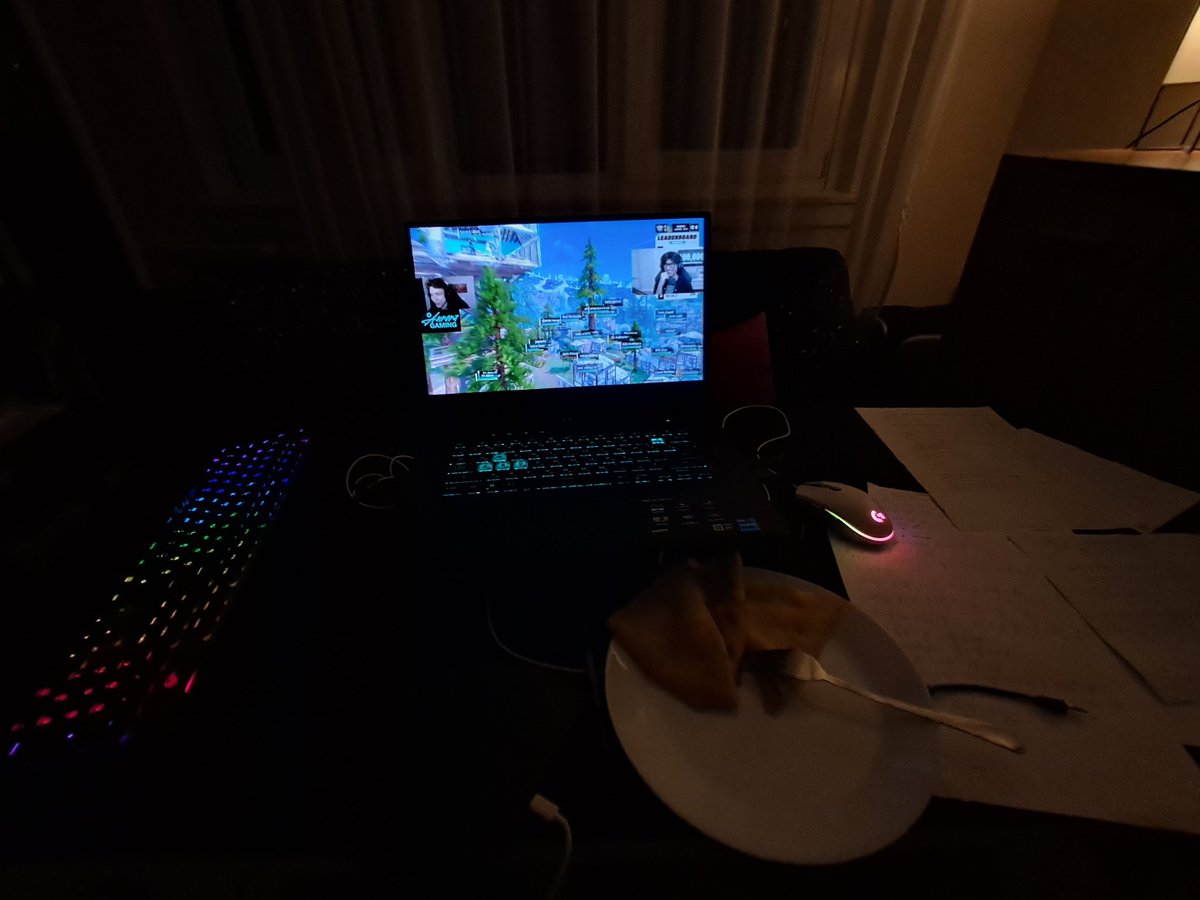 Kyakoofn's tweet photo. @At0m_GG  спасибо за пиздатые выходные https://t.co/zrPFa4rzip