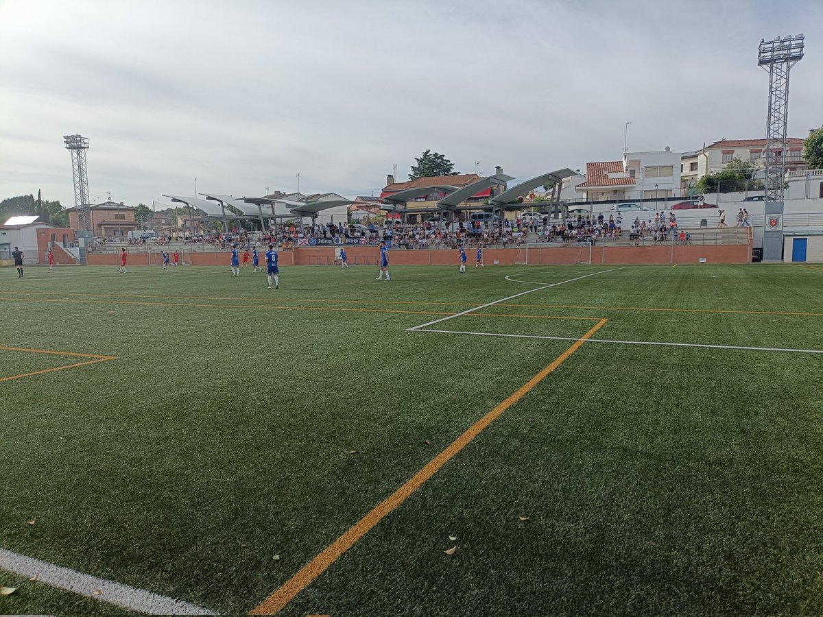 ATVALDE's tweet photo. Día para la historia de este club.

💙 SOMOS DE AUTONÓMICA 💙

Partido donde el valde se llevó los 3 puntos y certifica matemáticamente el ascenso.

AT.Valdeiglesias 3️⃣-1️⃣ @Mostoles_cf

⚽Meneses ⚽ Marco

Gracias a tod@s por el apoyo.

#Forzavalde
#somosdeautonomica https://t.co/oqaSfL84hD