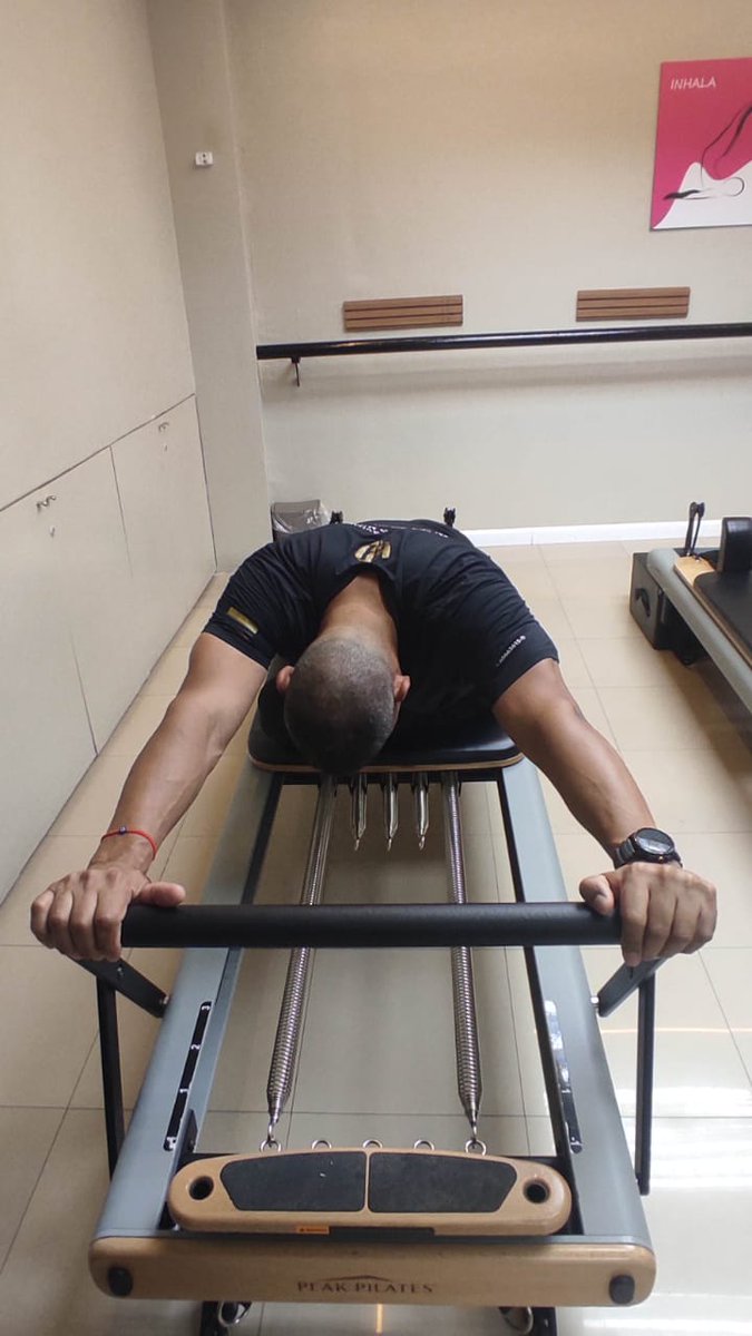 Luiborges's tweet photo. #pilatesreformer en #vizcayastudio #lasmercedes #ftluisborges #fisioterapiadeportiva #pilates #recuperacion #fisioterapeuta #movilidad https://t.co/6jfmYQGzi4