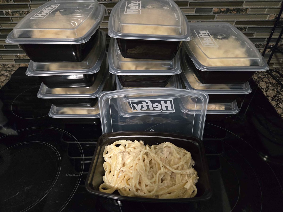 ValorXVT's tweet photo. 🧵Step 10: Portion into ~10 Microwave &amp; Freezer Safe containers. Store in the fridge for quick consumption or in the Freezer for them to last longer.

That's it! You can now enjoy your meal for the next couple weeks! (Or days for bigger households) https://t.co/X89O9SnhWL