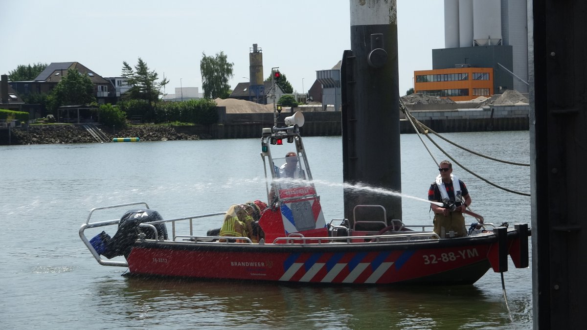 JeffreySDT's tweet photo. #Brandweer #Sliedrecht in actie tijdens de ABWC wedstrijd Klasse 112 in #Schoonhoven 1/2 https://t.co/Z8kEG4FIUK