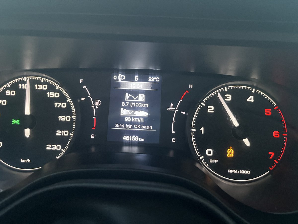 CanBozk666's tweet photo. @haydaaa44 @seftalilifusti Mersinden Diyarbakıra 90-110 km/h aralığında seyrederek 3.7 ile girdim bugün 1.3 egea 👌😁 https://t.co/hYfyISstp3
