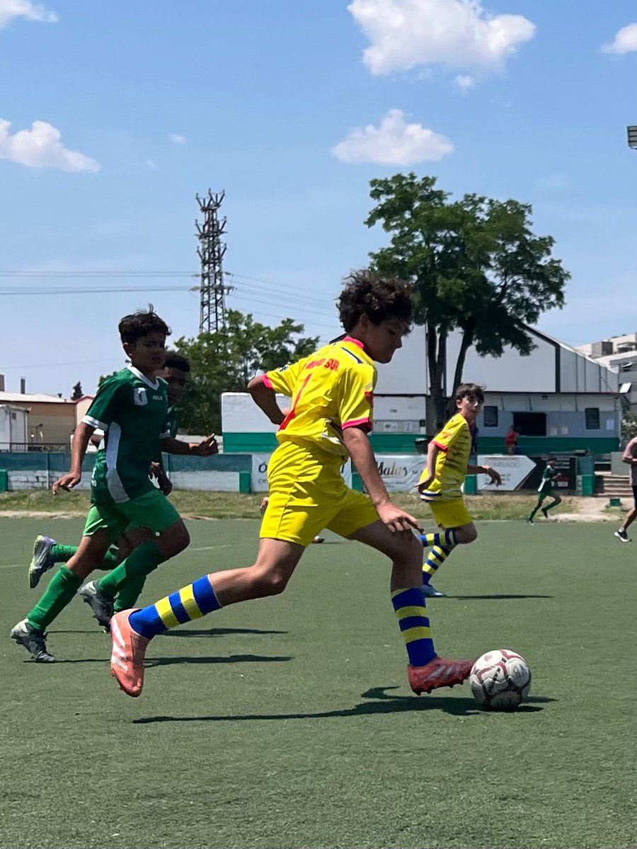 EFMSur's tweet photo. 🤝 Amistosos Fin de Temporada
Nuestros equipos aprovecharon para disputar encuentros amistosos en esta recta final de temporada.
#somosdMSur https://t.co/DnbbWDGld5