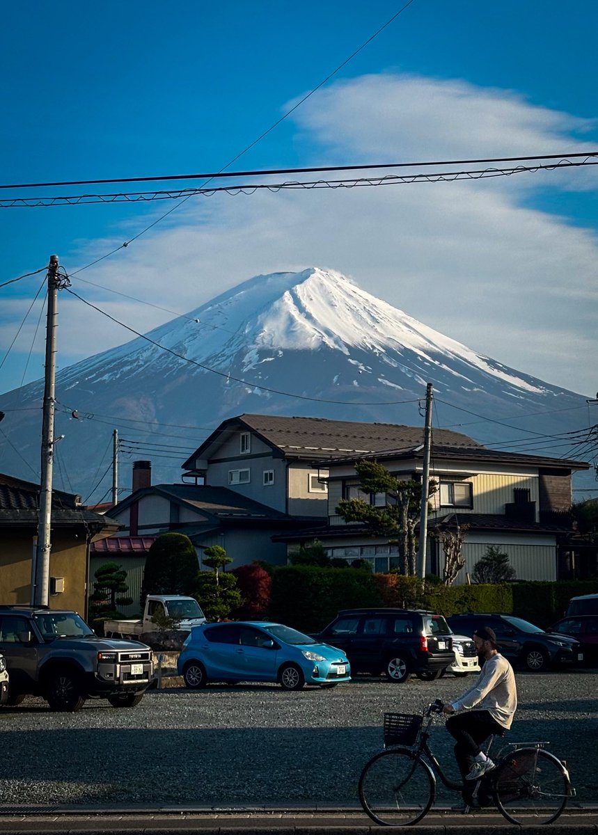 LC9P9's tweet photo. L’IMMENSE FUJISAN MERCI POUR TOUT 🗻🤍 https://t.co/qyhFDzkWNB