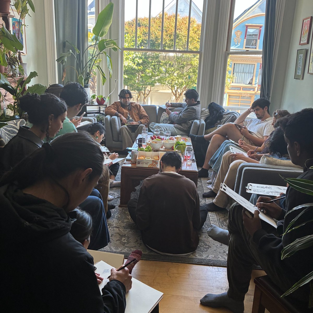 sha_zng's tweet photo. for my birthday this year i turned my living room into an art salon &amp; made my friends draw each other https://t.co/vETJSRx93r