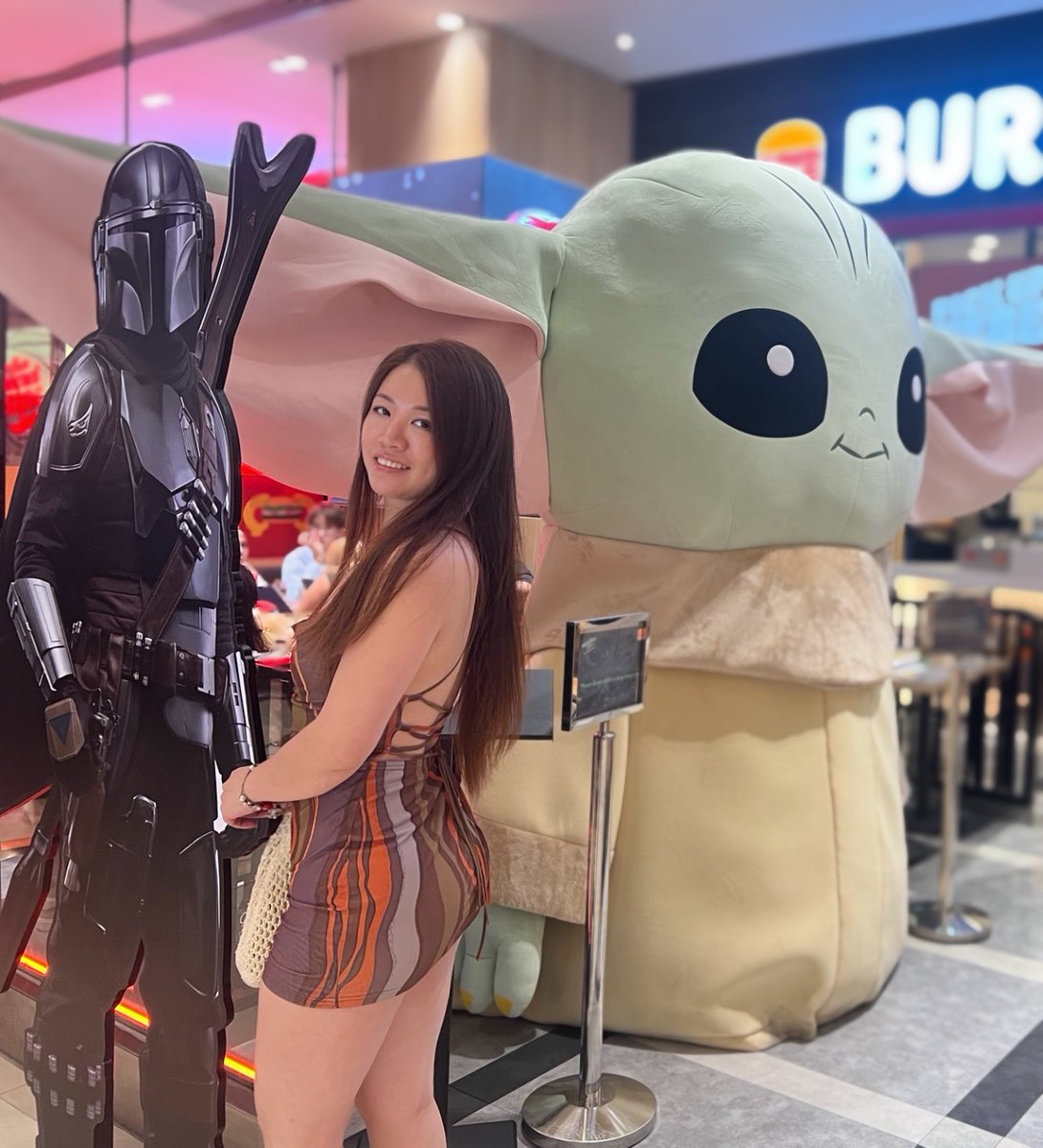 SuperSisi's tweet photo. Have you seen the Mandalorian and Grogu yet?? 

How is it? I watched season 1 and 2 and  also Boba Fett’s book but not any more .. will I like this movie? https://t.co/cjjiDk2IYf